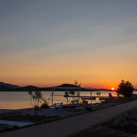 Roberta Zadarvillas * Turanj