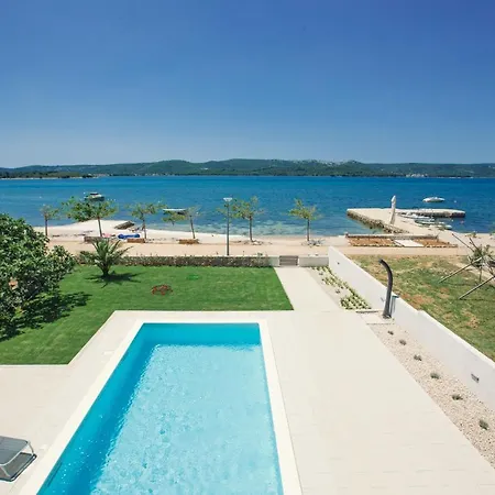 Roberta Zadarvillas Turanj