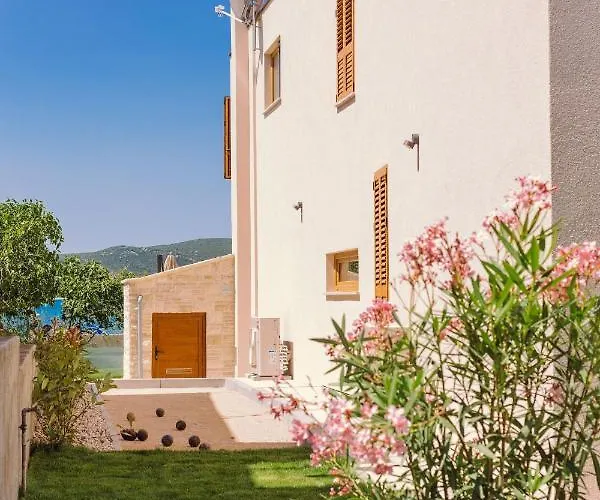 Roberta Zadarvillas Villa Turanj