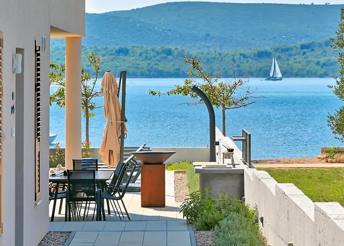 Roberta Zadarvillas Villa *