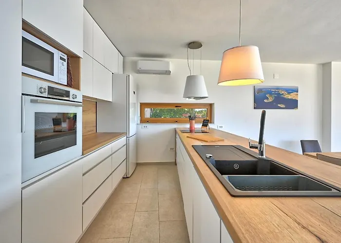 Roberta Zadarvillas Villa *