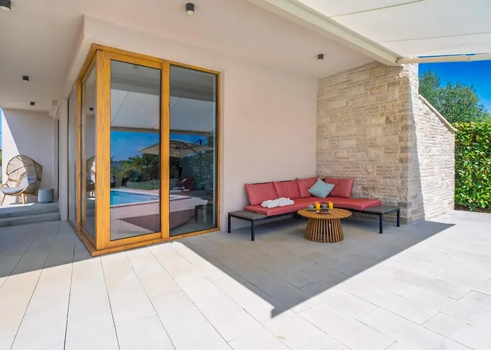 Roberta Zadarvillas Turanj